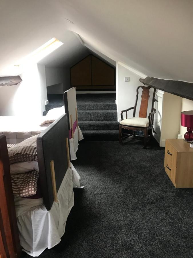 Penybryn 3*